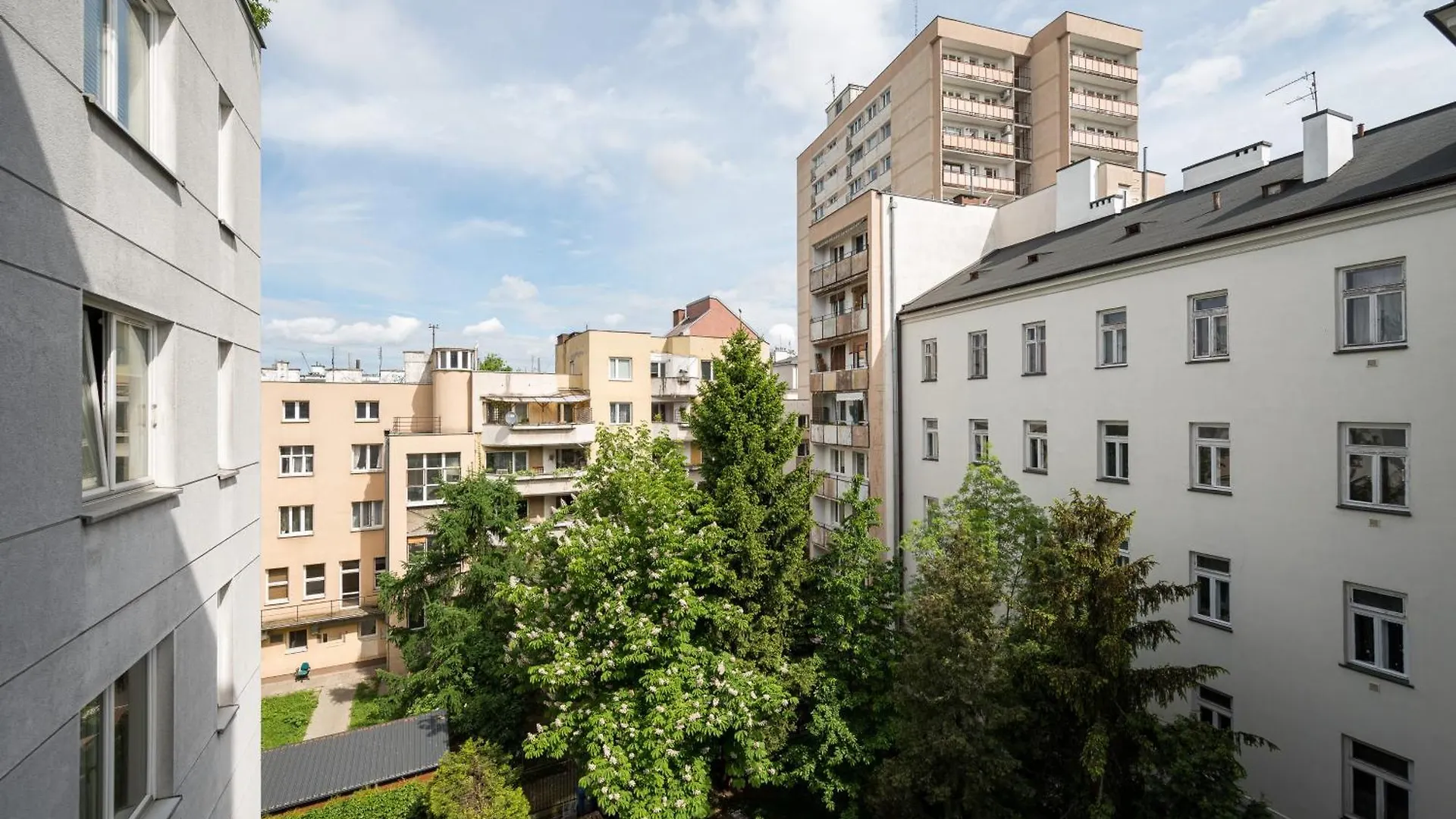 Wiktorska Standard Apartment Varsó