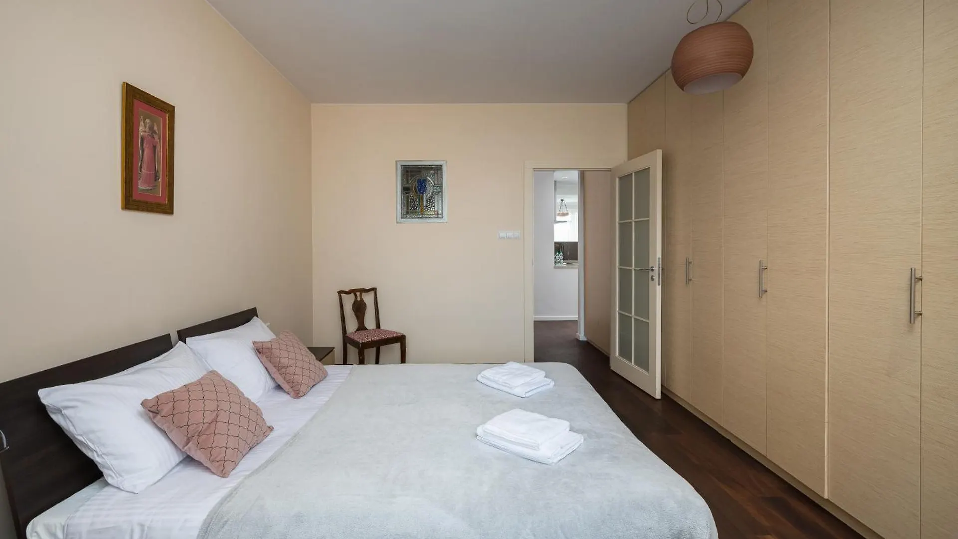 Wiktorska Standard Apartment Varsó